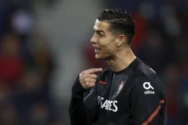 Kristijano Ronaldo PREDSTAVLJEN u novom klubu! (FOTO, VIDEO)