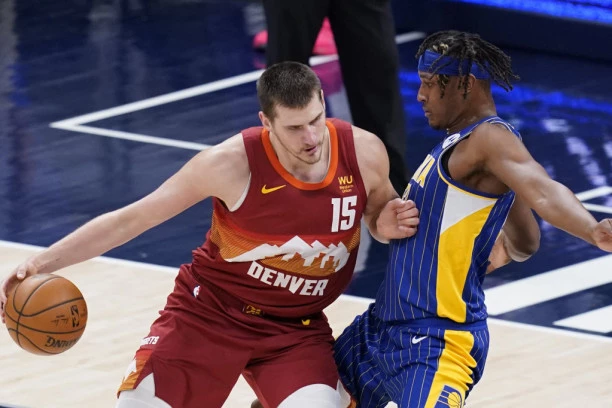 STRADALO LEVO STOPALO: Sezona PROPALA - centar više NEĆE na teren!