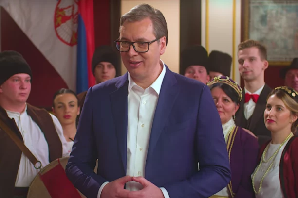VUČIĆ ODUŠEVIO NOVIM SPOTOM: "Zajedno ćemo izgraditi JOŠ BOLJU i USPEŠNIJU SRBIJU!"