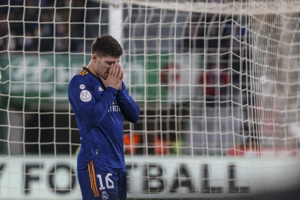 Real povukao NEZAPAMĆEN potez: Revolucija na "Bernabeu" zbog Luke Jovića!