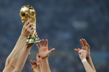 NAJBRŽA IKADA: FIFA predstavila loptu za Svetsko prvenstvo u Kataru! (VIDEO, FOTO)