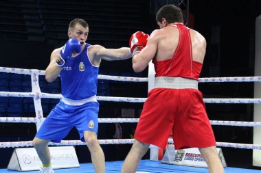 Bljesak srpskog boksera Mirončikova u Hali "Ranko Žeravica"!