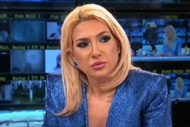 DUGO JE ĆUTALA O JEZIVOJ NEMILOJ SCENI, SAD JE JOVANA KONAČNO PROGOVORILA: Poznati političar joj je slao NEPRISTOJNE PORUKE, zloupotrebio SVOJ položaj!