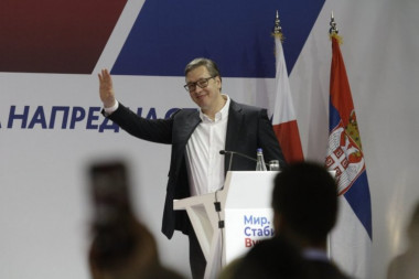 DO POBEDE UBEDLJIVIJE NEGO IKADA! Naprednjaci održali završni miting, Vučić poručio: Dela govore, pobedićemo sve njihove laži! (FOTO)