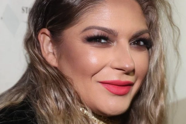 "PLAKALA SAM, ALI BOG JE IMAO DRUGE PLANOVE ZA NAS": Vanja Mijatović sa SUZAMA u očima progovorila o nedavnom razvodu - NEKE STVARI SE NE MOGU IZBEĆI!