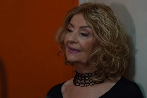 Lepa Lukić NE DA DOZVOLU za snimanje filma o njoj! Pevačica IZRIČITA u svojoj odluci, a evo i ZAŠTO!