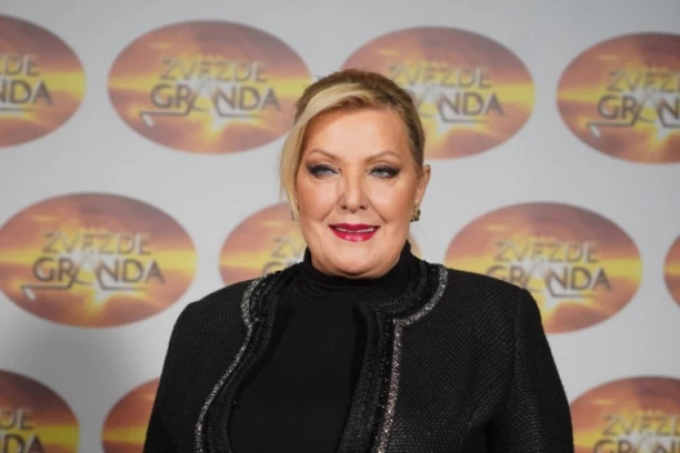 Majka Snežane Đurišić ima 80 godina i peva kao SLAVUJ: "Ponavljala sam četvrti razred, u peti sam išla dok se nisam UDALA"