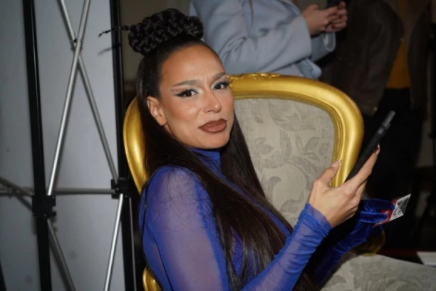 IMAMO SAMO JEDNA DRUGU! Krvnički se TUKLE nasred ulice, a Edita o sestri Indi govori ovako! (VIDEO)