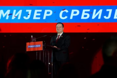 DAČIĆ: Treba nam jaka Srbija koju poštuju svi u svetu!