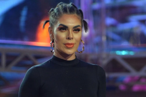 Mina Vrbaški ima PAKLENI plan: Zadrugarka u dogovoru sa Mensurovom porodicom, mole je da se POMIRE!