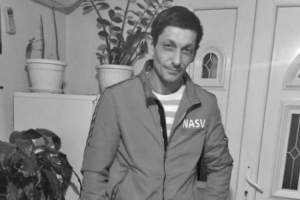 JAUCI ODJEKUJU GROBLJEM: Majka rudara Radovana Grujića neutešna