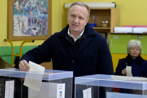 STANIĆ ODUVAO TAJKUNA: Neću da glasam za Ðilasovog kandidata za gradonačelnika