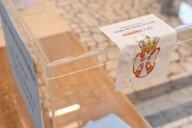 ZATVORENA BIRALIŠTA: Završeno glasanje na ponovljenim izborima u Srbiji