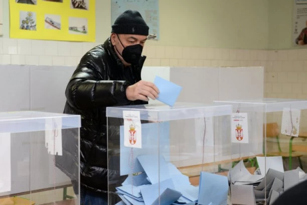 JOŠ DESET DANA ZA PREDAJU IZBORNIH LISTA! Do sada predato devet!