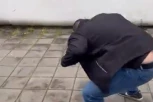 LAŽE, ZEMLJA GA NE DRŽI: Grbović rekao da je napadnut od strane SNS aktivista, a onda isplivao snimak gde inicira sukob i muškarca GAĐA ČAŠOM! (VIDEO)