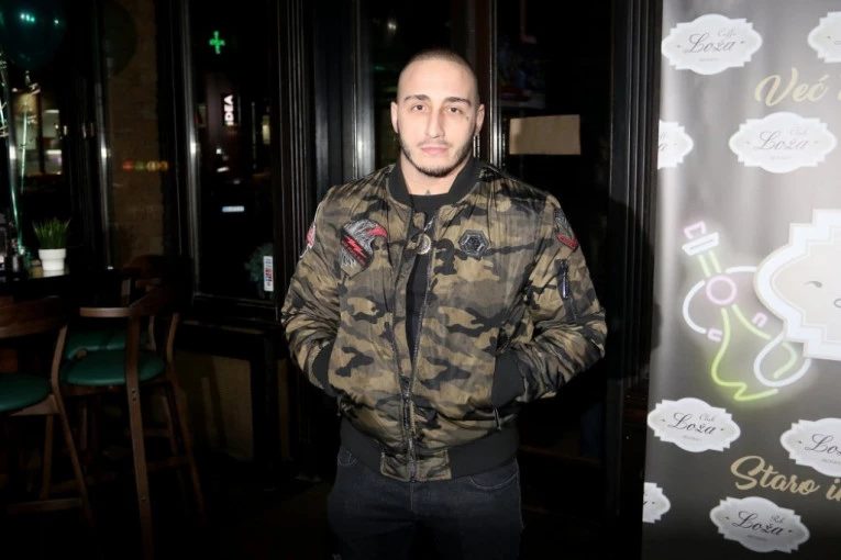 SMRTNI SLUČAJ RAZORIO VUKA MOBA - ZBOG STRAVIČNIH VESTI PAO U DEPRESIJU: Reper prolazio kroz agoniju tada, ovo ne može da zaboravi!