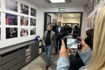 Ana Brnabić stigla u izborni štab Srpske napredne stranke (FOTO)