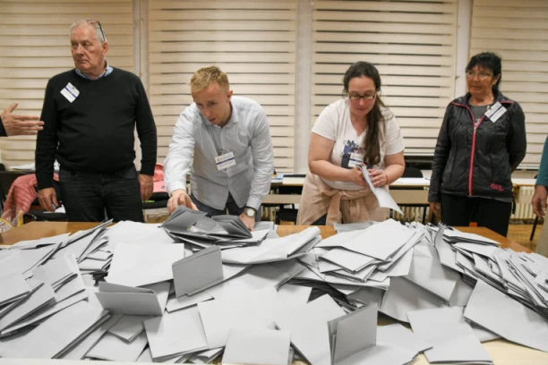 Hitna sednica Centralne izborne komisije BIH: PONOVO BROJANJE GLASOVA ZA PREDSEDNIKA RS