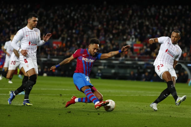 POPUSTIO OTPOR SEVILJE: Katalonci marširaju ka VRHU!