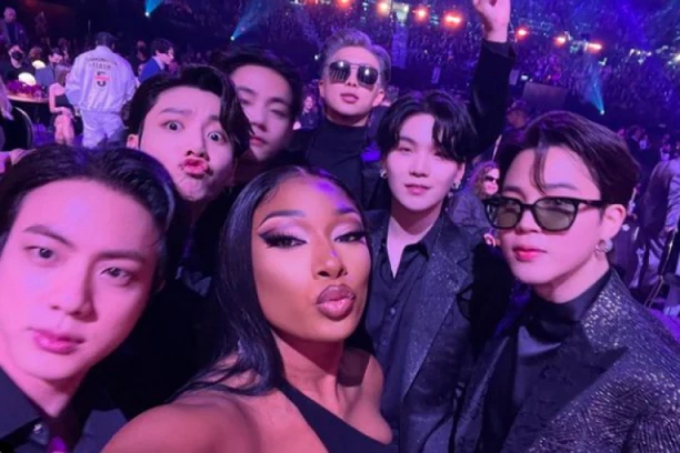 Ovo je lista svih POBEDNIKA Gremi nagrada: Reperu bio zabranjen ULAZ, pevačica ostala u ŠOKU nakon proglašenja, a oni su najavili LOM! (FOTO)