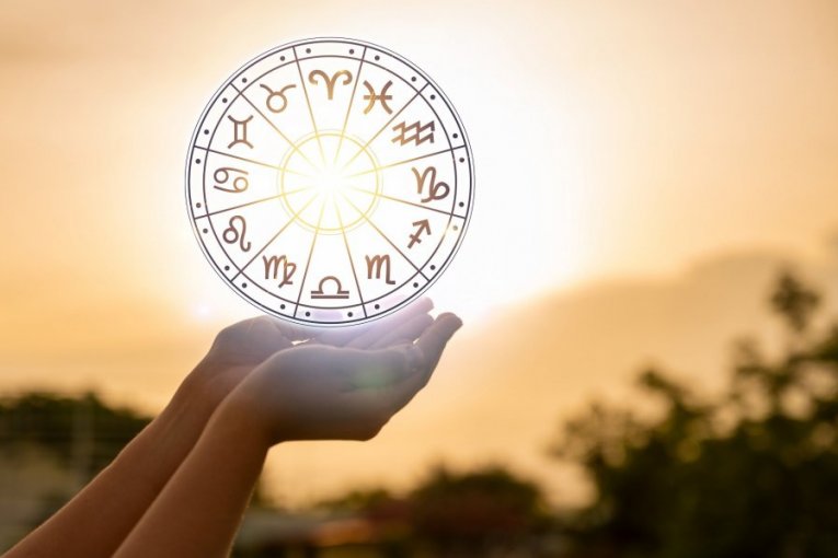 Znate li da postoji i 13. horoskopski znak? ZMIJONOSCI su posebni! Proverite da li ste među ODABRANIMA!