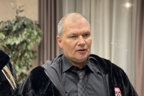 Car je u ovoj priči NESVESNO: Osman Karić RAZVEZAO jezik, otkrio kako gleda na Stefanovo učešće, a onda se dotakao i GLASANJA! (VIDEO)