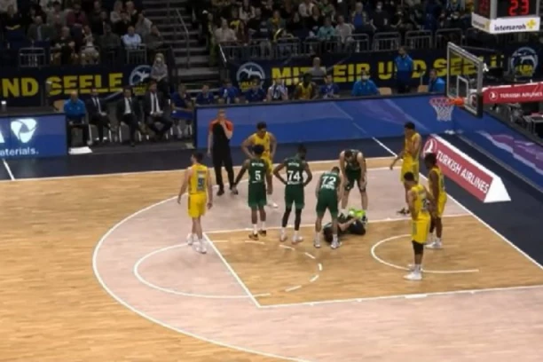 URLAO JE OD BOLOVA: Srpski reprezentativac teže povređen? (UZNEMIRUJUĆI VIDEO)