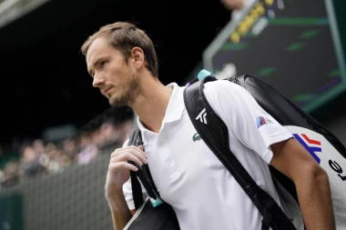 NEZAPAMĆENO! MEDVEDEV NEĆE NA VIMBLDON? Danil povukao ŠOKANTAN POTEZ - planeta u NEVERICI!