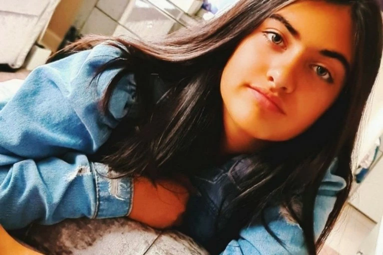 AUTISTIČNA devojčica htela da prijavi SILOVANJE, pa se UBILA posle razgovora sa POLICIJOM!