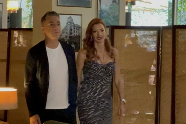 ZAVIRITE U LUKSUZNI DOM JOKSIMOVIĆA: Jovana i Željko poseduju VILU SA BAZENOM, a tek da vidite OVE detalje!