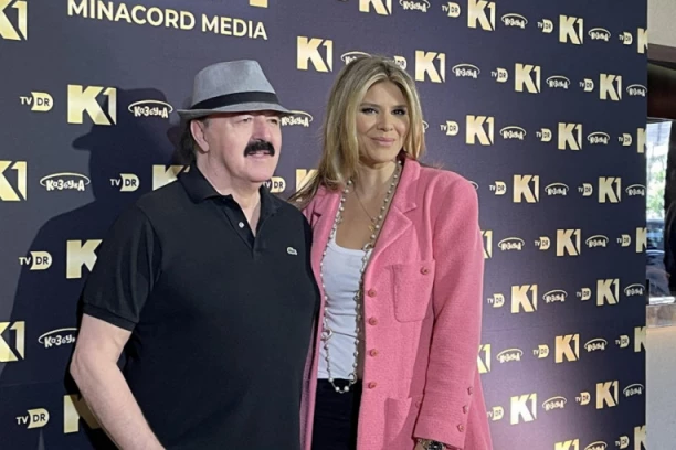 SIN Meline i Harisa Džinović GO: Pojavio se snimak mladog Kana koji je šokirao mnoge, sve vreme LJUBIO nju! (FOTO)