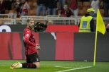 AS MILANA NA KOLENIMA: Srbin zvanično NAJBRŽI igrač Serije A, a u leđa mu gleda Ernandez!