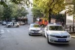 MUŠKARAC NE DAJE ZNAKE ŽIVOTA: Teška nesreća na Novom Beogradu - putnički automobil se zakucao u kamion