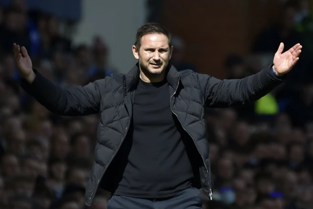 FRENK LAMPARD NA KORAK OD TRENIRANJA MILANA BORJANA! Duo kome se niko nije nadao