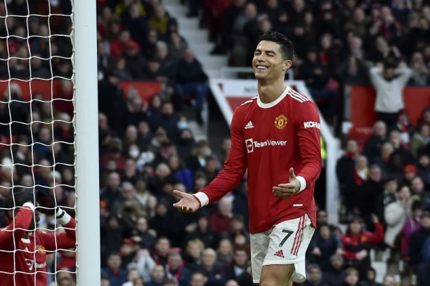 Niko neće Kristijana, Ronaldu se ovo NIKAD nije desilo!