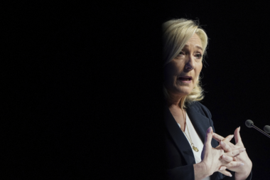 SANKCIJE EU RUSIJI KAŽNJAVAJU FRANCUSKI NAROD: Le Penova bez dlake na jeziku!