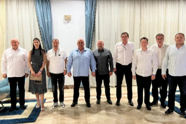 PALMA NA RAMAZANU KOD SAMEHA HEVEDE: Marković po drugi put posetio vlasnika hotela Titanik i Alibaba