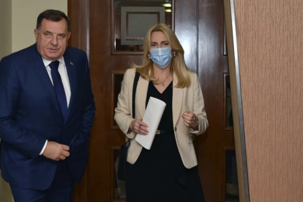 NJIHOVE SANKCIJE SU SMEŠNE! Dodik: Nemam nikakvu imovinu u Velikoj Britaniji, niti sam bio tamo deset godina!