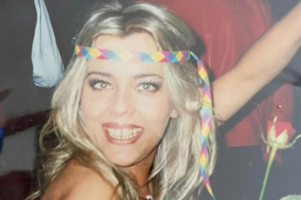 TAJČI RODILA BLIZANCE U 50. GODINI! Neverovatna ispovest pevačice: Mislila sam da sam teško bolesna!