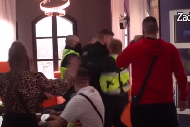 Stefan Mihić HITNO DISKVALIFIKOVAN: POTUKAO se sa OBEZBEĐENJEM pa pokušao da POBEGNE! Veliki šef se odmah OGLASIO! (VIDEO)