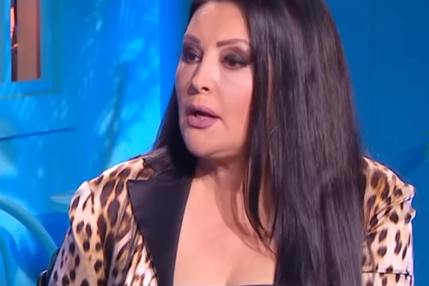 DRAGANA MIRKOVIĆ TRPELA JE UDARCE: Pevačica nije želela da se promeni, sve je gutala u sebi (FOTO)