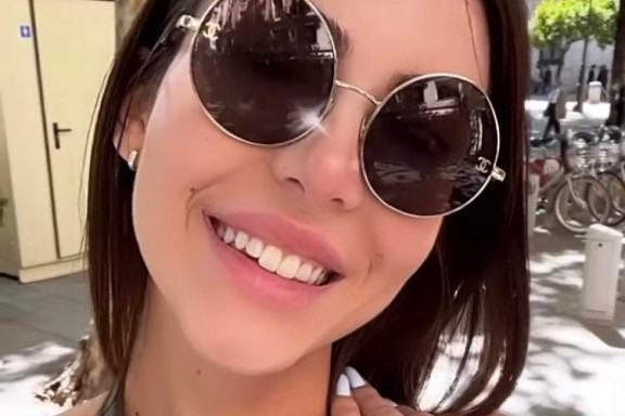 Anastasija Ražnatović u Španiji sa dečkom