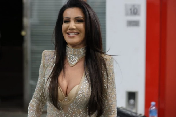 Dušica Grabović UPOREDILA AFERU PROSTITUCIJA sa INTIMNIM SNIMKOM: Evo šta je VEĆE ZLO od ta dva, pevačica šokirala ovim rečima! (VIDEO)