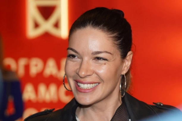 SANJA KUŽET DALA SINU IME MOĆNOG ZNAČENJA: Voditeljka izabrala simboliku za STRAH I TREPET, niko neće smeti da ga dira!