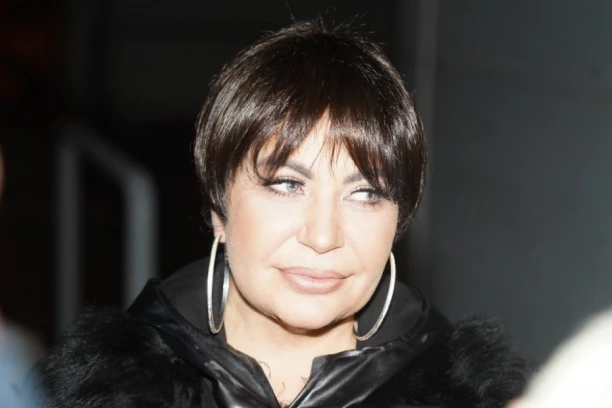 MUŽ JOJ POGINUO, NJEGOVA PORODICA JE IZBACILA NA ULICU SA TROGODIŠNJIM SINOM! Stojina potresna ispovest kida dušu!