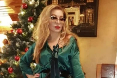 SRCE DA TI PREPUKNE OD TUGE: Danica Maksimović rastužila sve fotografijom starom 40 godina, zbog POKOJNOG glumca su svi zaplakali! (FOTO)