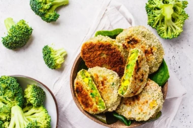 ČAROLIJA UKUSA: Napravite čudesne pljeskavica od brokolija