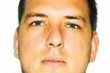 SPREČENA KRAĐA U TRŽNOM CENTRU "ZVEZDARA": Narodni poslanik Kesar uhapsio naoružanog lopova