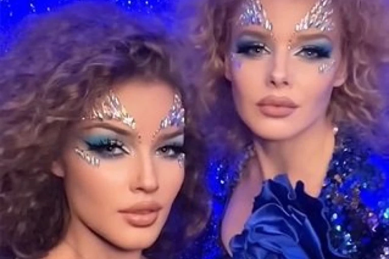 MNOGI SU UBEĐENI DA SU BLIZNAKINJE! Da li možete da pogodite koja je majka, a koja ćerka?