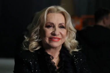 NEMAM VIŠE VREMENA ZA SRODNU DUŠU! VESNA ZMIJANAC NIKAD ISKRENIJA: Pevačica progovorila i o nacionalnoj penziji